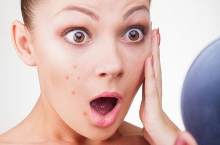 Khẩu Trang Vải – Bảo Bối Cứu Cánh Cho Làn Da Nhạy Cảm 1 Khẩu trang vải khắc phục vấn đề da