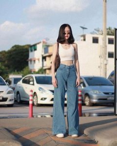 Quần Jean ống rộng thời thượng