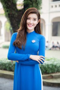 áo dài đồng phục là gì?